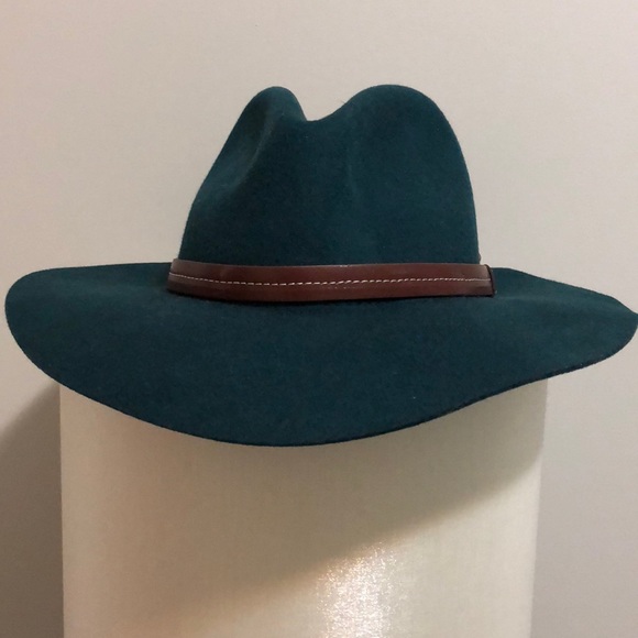 Anthropologie Accessories - Forest green felt fedora hat